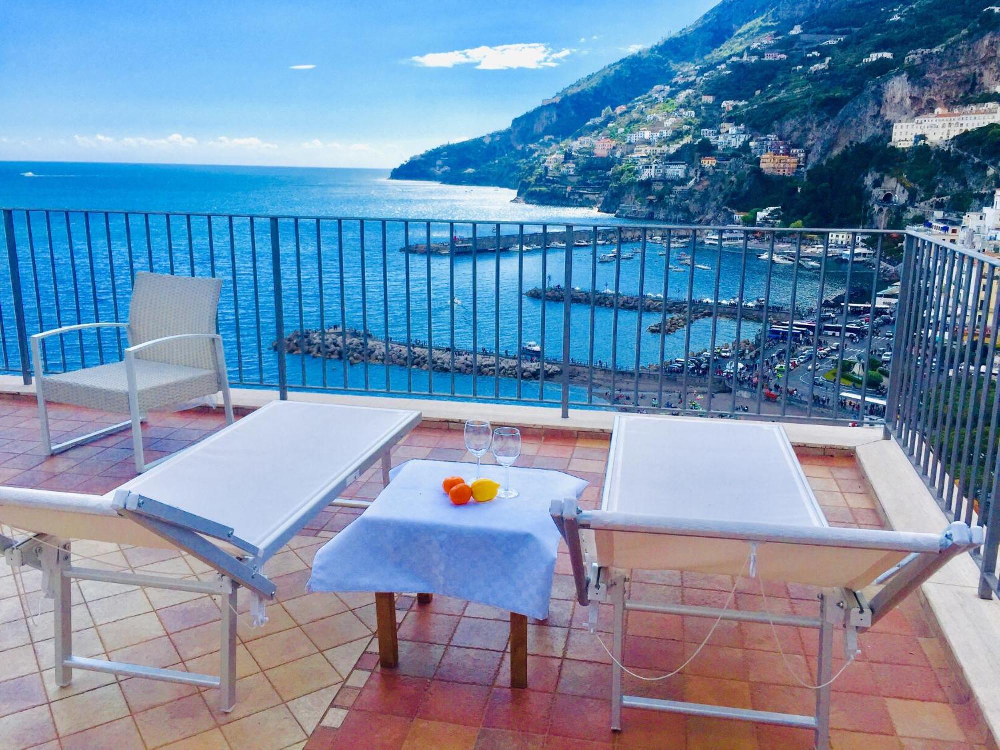 Rooftop Flat In Amalfi Exterior photo
